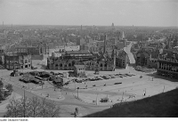 https://www.emd.tu-bs.de/files/gimgs/th-174_174_02blick-vom-neuen-rathaus-auf-den-wilhelm-leuschner-platzum-1945.jpg